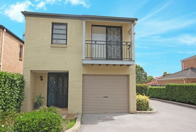 1/92 Glenfield Drive, CURRANS HILL NSW 2567, Currans Hill - Image 1