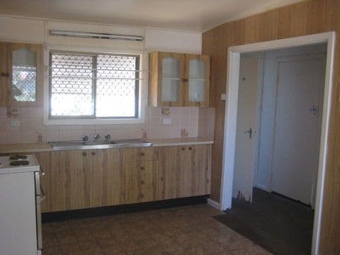16 Auburn Street, COONAMBLE NSW 2829, Coonamble - Thumbnail 4