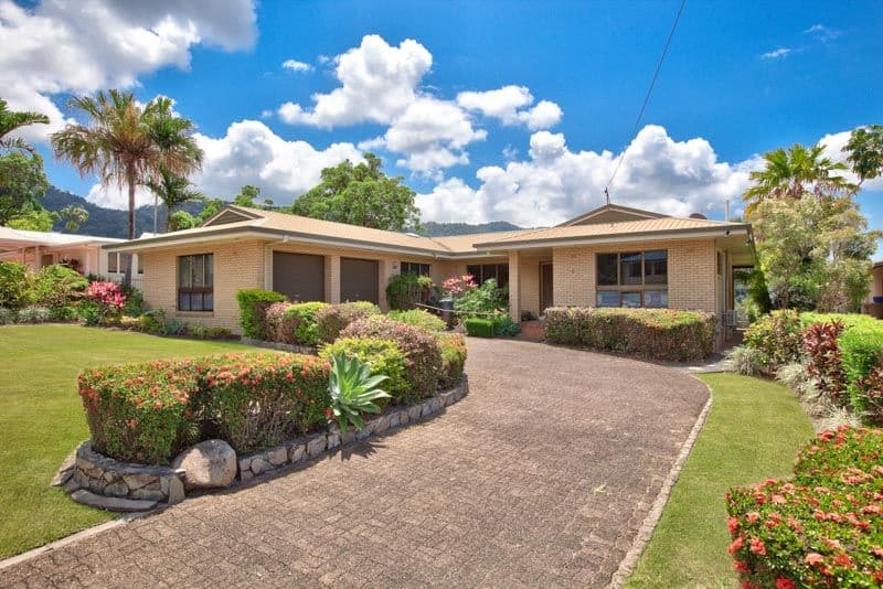 6 Crest Close, BAYVIEW HEIGHTS QLD 4868, Bayview Heights - Thumbnail 2