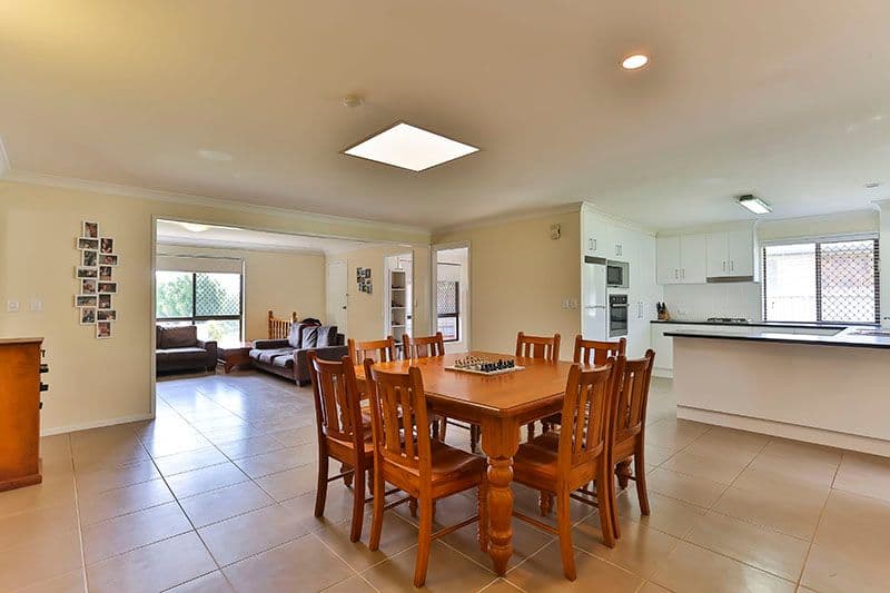 90 McDougall Street, WILSONTON QLD 4350, Wilsonton - Thumbnail 3