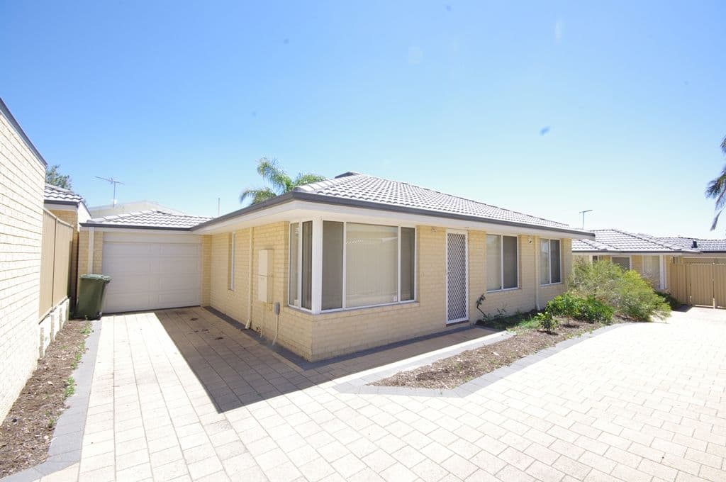 17c Robertsbridge Road, NOLLAMARA WA 6061, Nollamara - Image 1