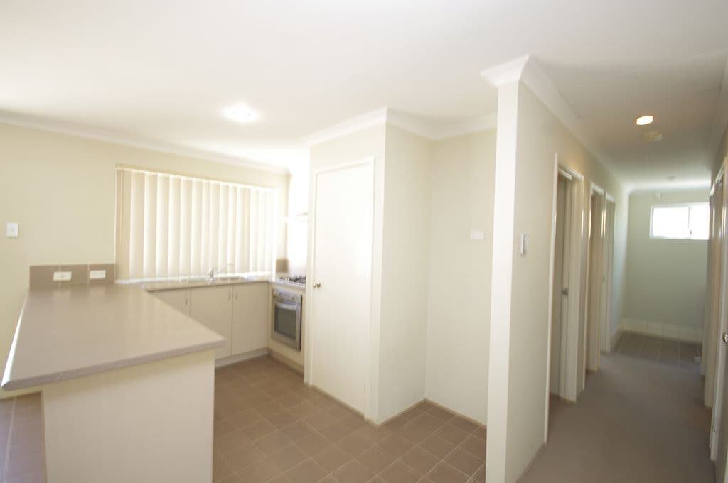 17c Robertsbridge Road, NOLLAMARA WA 6061, Nollamara - Thumbnail 8