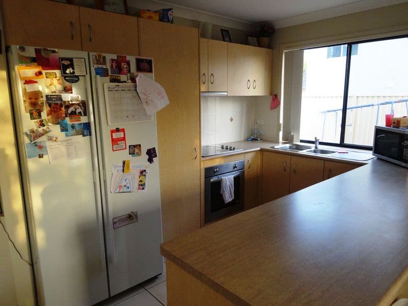 74 Golden Bear Drive, ARUNDEL QLD 4214, Arundel - Thumbnail 2