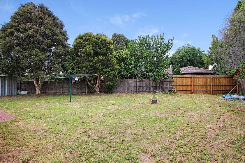 8 Bamboo Court, MILL PARK VIC 3082, Mill Park - Thumbnail 5