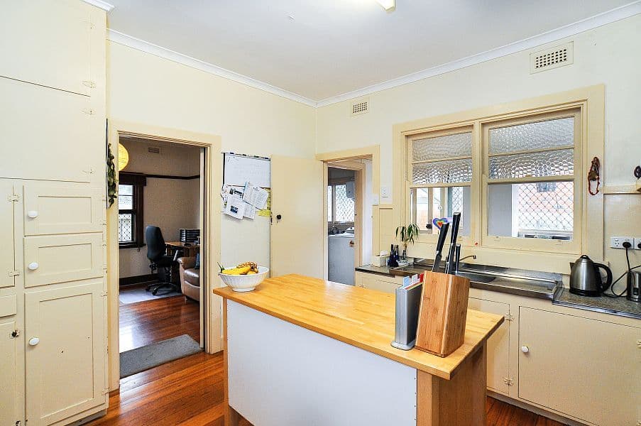 44 O'Shannessy Street, NUNAWADING VIC 3131, Nunawading - Thumbnail 3