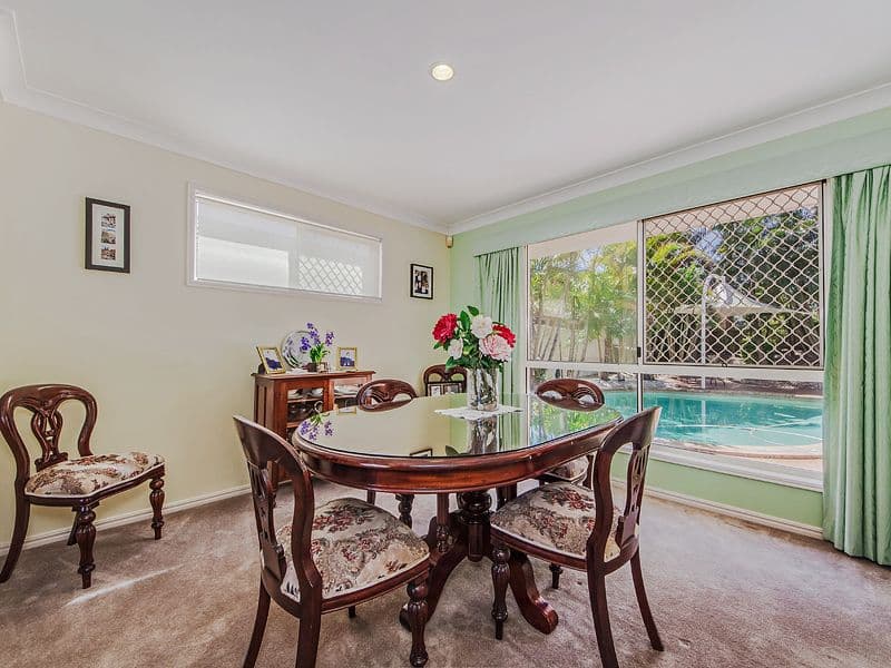 15 Bon Aire Court, Clear Island Waters QLD 4226, Clear Island Waters - Thumbnail 2