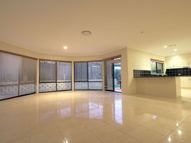 37 Regatta Avenue, OXENFORD QLD 4210, Oxenford - Thumbnail 3