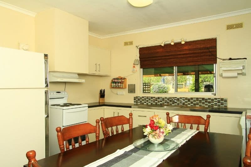 204 Old Heathcote Road, HEATHCOTE VIC 3523, Heathcote - Thumbnail 2