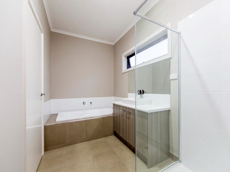 77 Kananook Avenue, SEAFORD VIC 3198, Seaford - Thumbnail 6