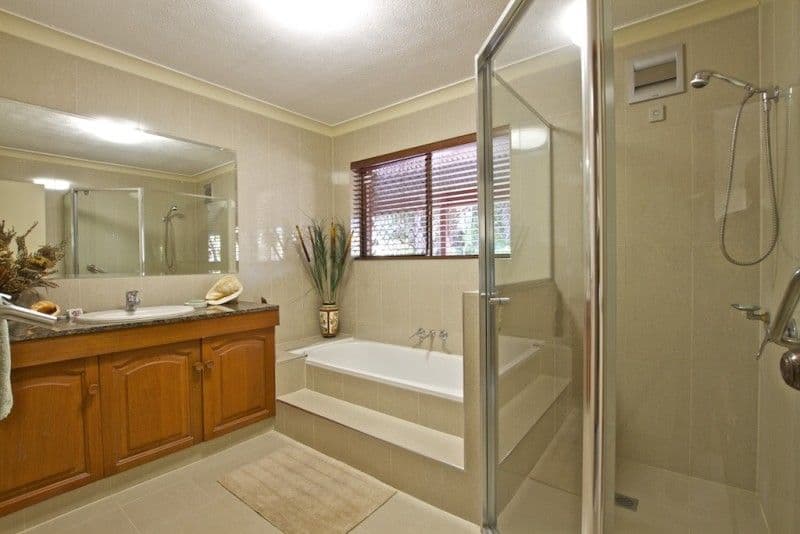 8 California Drive, OXENFORD QLD 4210, Oxenford - Thumbnail 6