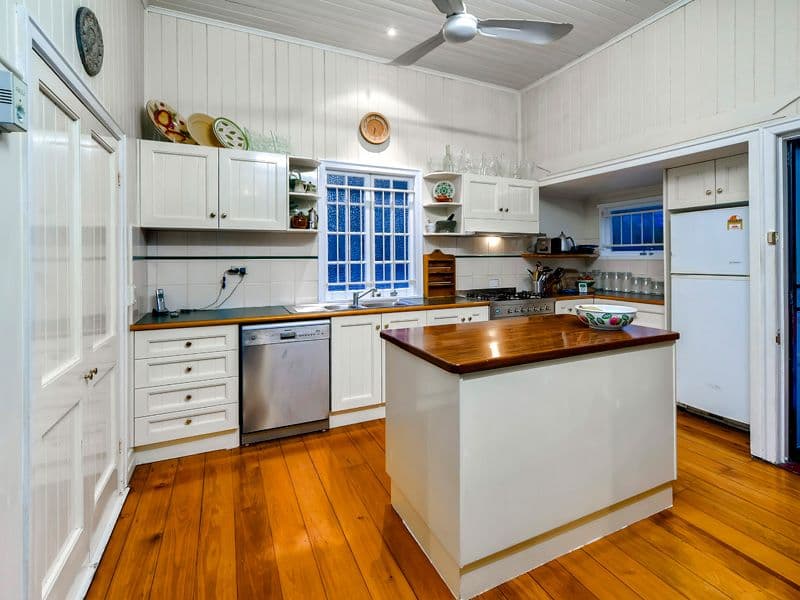 38 Gilbert Road, WINDSOR QLD 4030, Windsor - Thumbnail 3