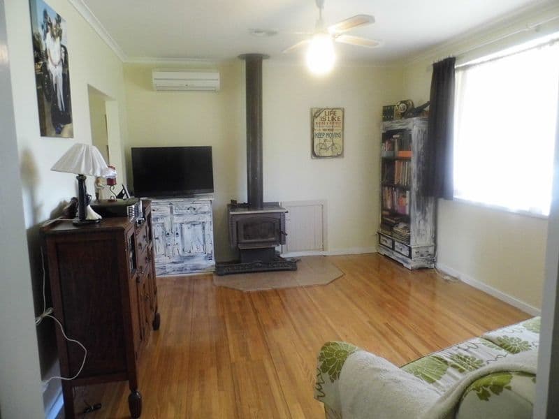 70 Queen Street, ROSEDALE VIC 3847, Rosedale - Thumbnail 6