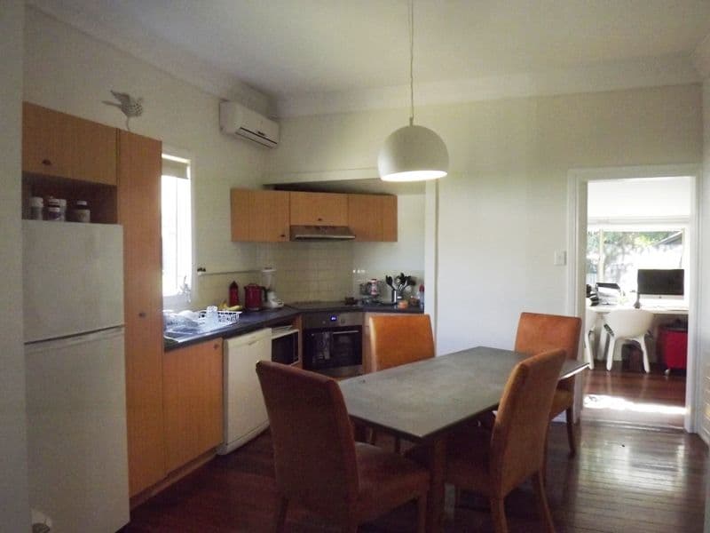 11 Moore Street, MORNINGSIDE QLD 4170, Morningside - Image 1