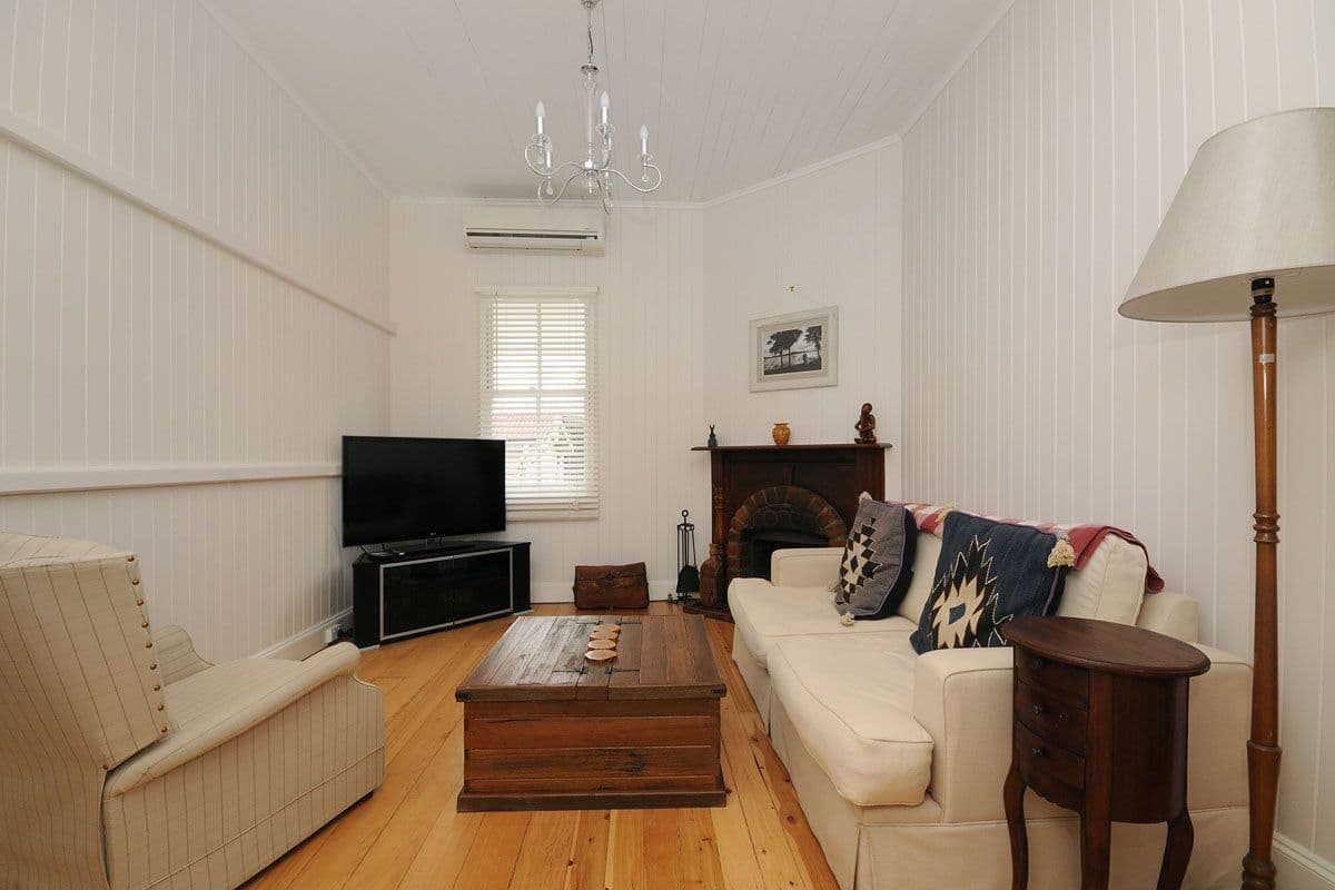9 Kenneth Street, NORTH TOOWOOMBA QLD 4350, North Toowoomba - Thumbnail 2