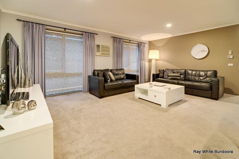 17 Grevillia Drive, MILL PARK VIC 3082, Mill Park - Thumbnail 8