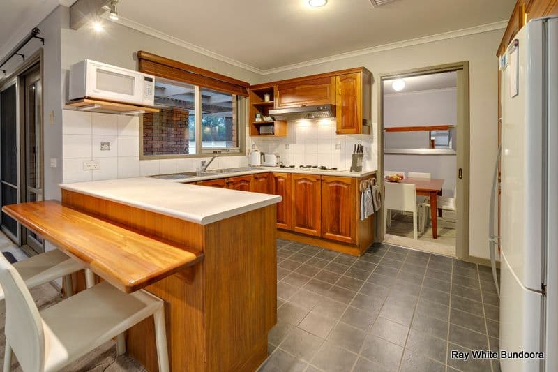 17 Grevillia Drive, MILL PARK VIC 3082, Mill Park - Thumbnail 5