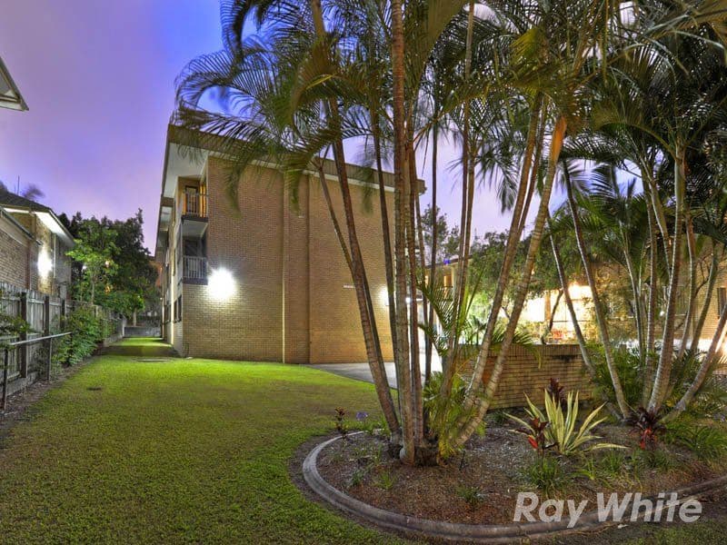 77 Eton Street, NUNDAH QLD 4012, Nundah - Image 1