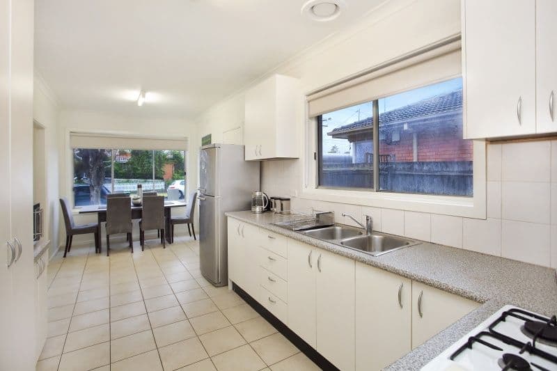 90 Sherbrooke Avenue, OAKLEIGH SOUTH VIC 3167, Oakleigh South - Thumbnail 5