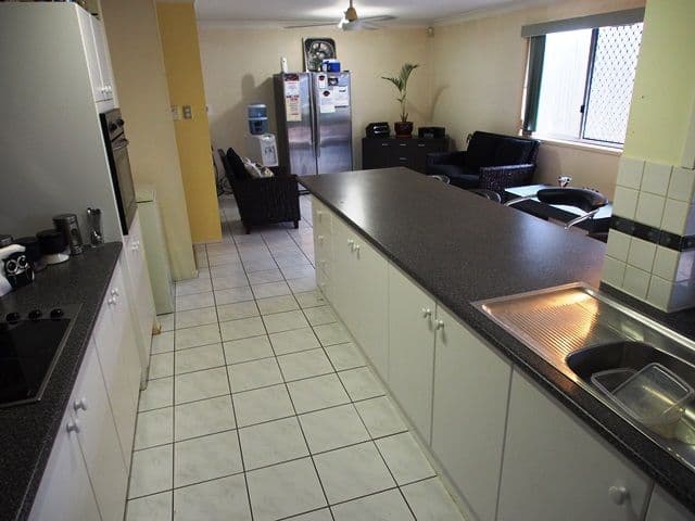 1 Albezia Street, ALGESTER QLD 4115, Algester - Thumbnail 4