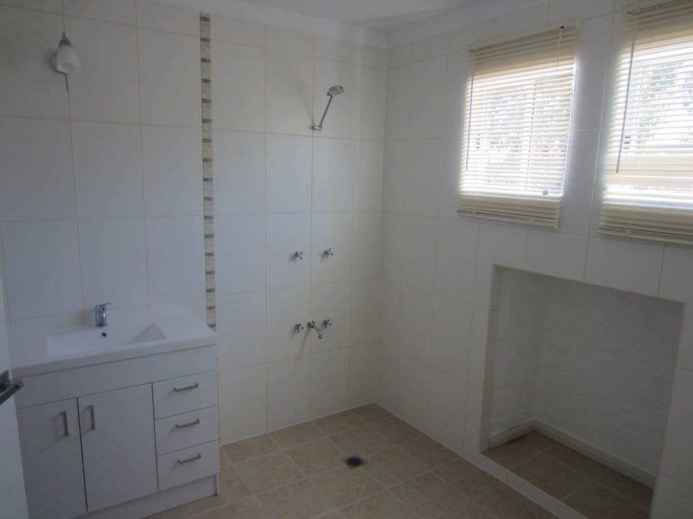 168 Sharpe Street, TEMORA NSW 2666, Temora - Thumbnail 3