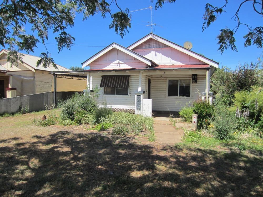 8 Old Cootamundra Road, TEMORA NSW 2666, Temora - Image 1
