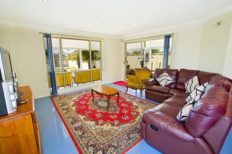 221 Whitford Road, GREEN VALLEY NSW 2168, Green Valley - Thumbnail 4