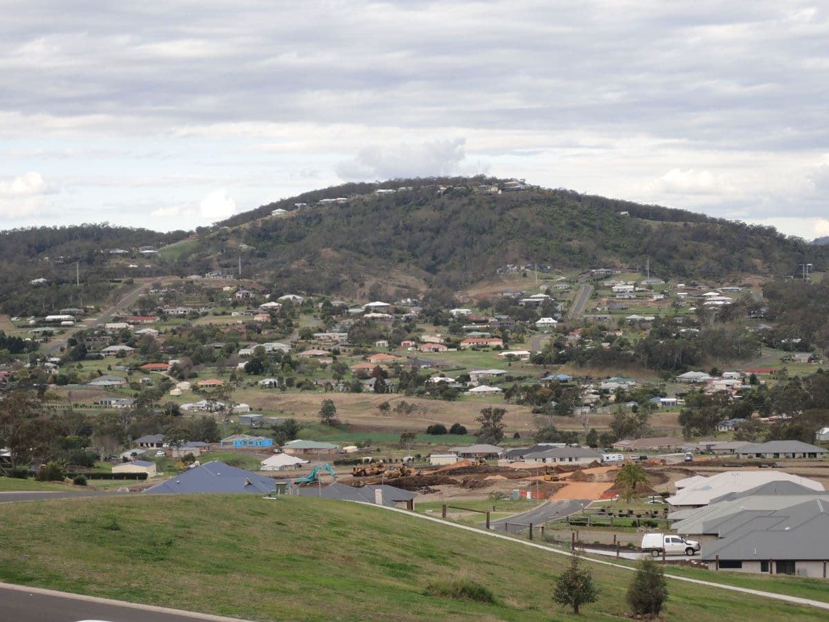30 Manikato Drive, HODGSON VALE QLD 4352, Hodgson Vale - Thumbnail 3