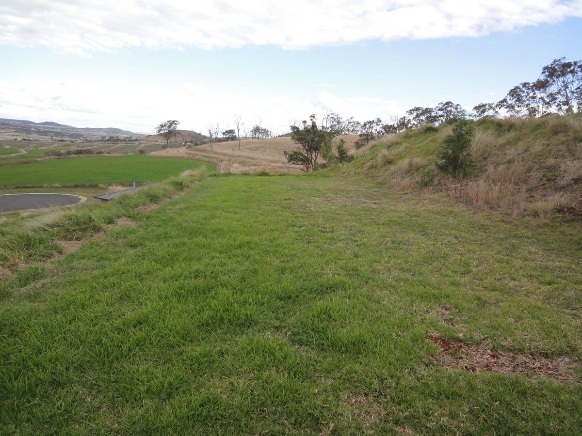 30 Manikato Drive, HODGSON VALE QLD 4352, Hodgson Vale - Thumbnail 4