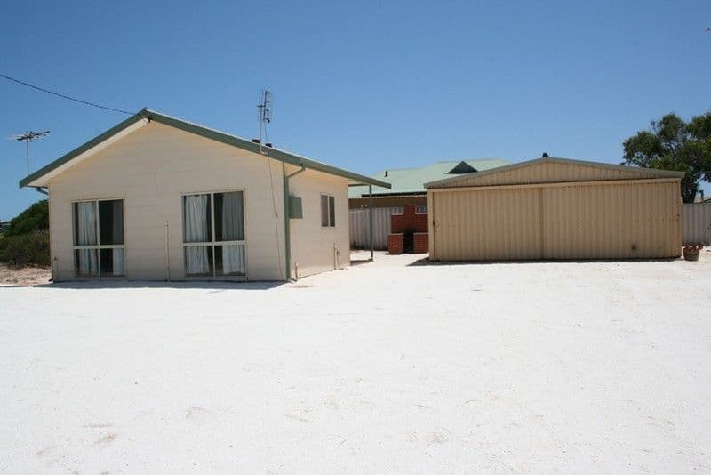 2/15 Sunter Place, DENHAM WA 6537, Denham - Image 1