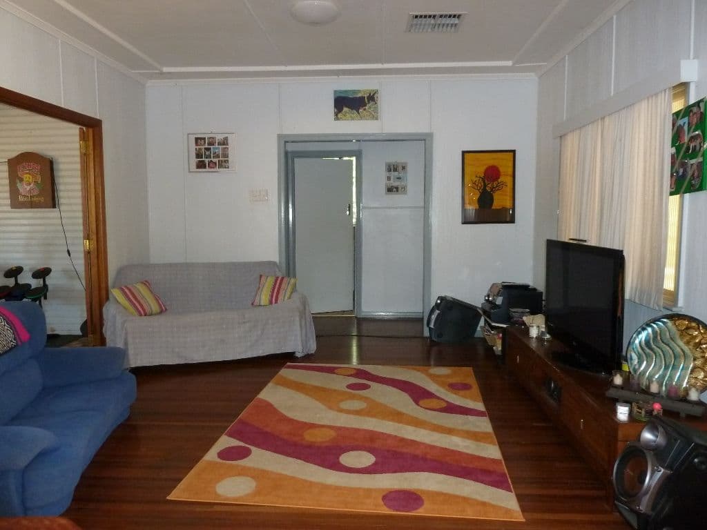 157 Kingfisher Street, LONGREACH QLD 4730, Longreach - Thumbnail 4