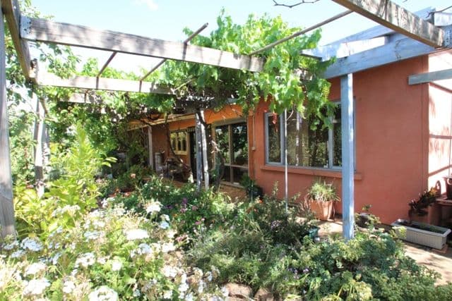 18 Smith Road, LEASINGHAM SA 5452, Leasingham - Image 1