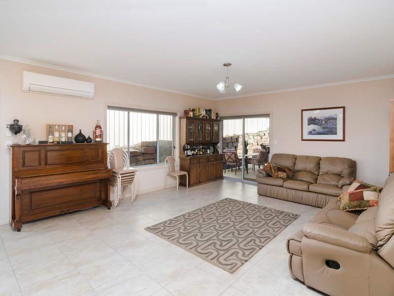 2 Jeffrey Street, NAIRNE SA 5252, Nairne - Thumbnail 3