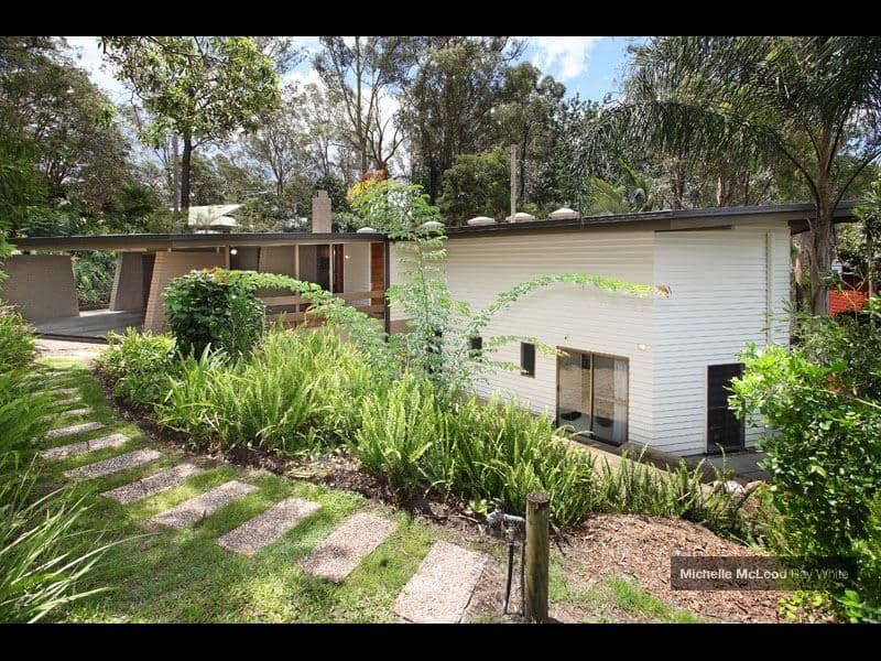 24 Ludlow Street, CHAPEL HILL QLD 4069, Chapel Hill - Thumbnail 2