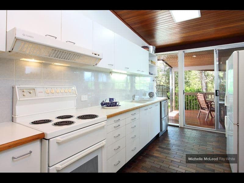 24 Ludlow Street, CHAPEL HILL QLD 4069, Chapel Hill - Thumbnail 5