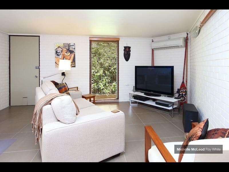 24 Ludlow Street, CHAPEL HILL QLD 4069, Chapel Hill - Thumbnail 8