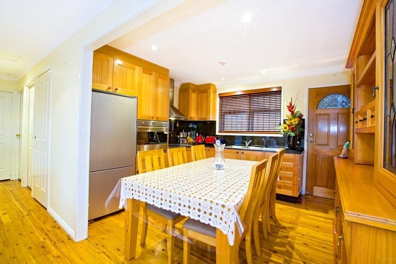 21 Glenfern Crescent, BOSSLEY PARK NSW 2176, Bossley Park - Thumbnail 3