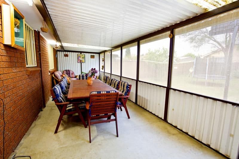 21 Glenfern Crescent, BOSSLEY PARK NSW 2176, Bossley Park - Thumbnail 6