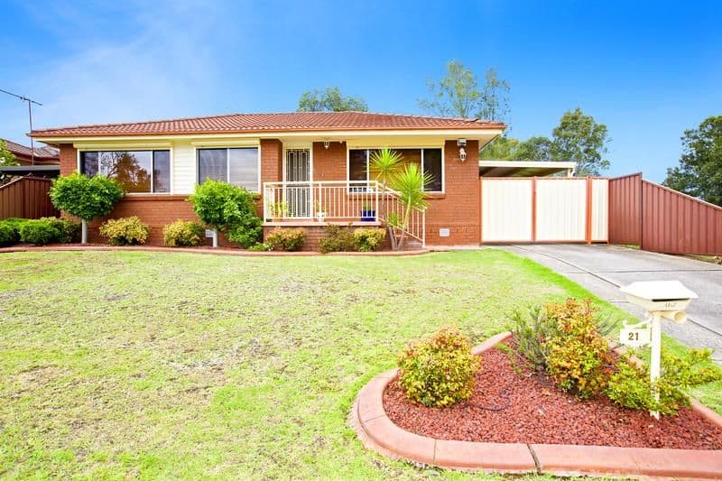 21 Glenfern Crescent, BOSSLEY PARK NSW 2176, Bossley Park - Image 1