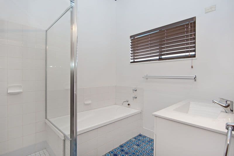 15 Curzon Avenue, BATEAU BAY NSW 2261, Bateau Bay - Thumbnail 8