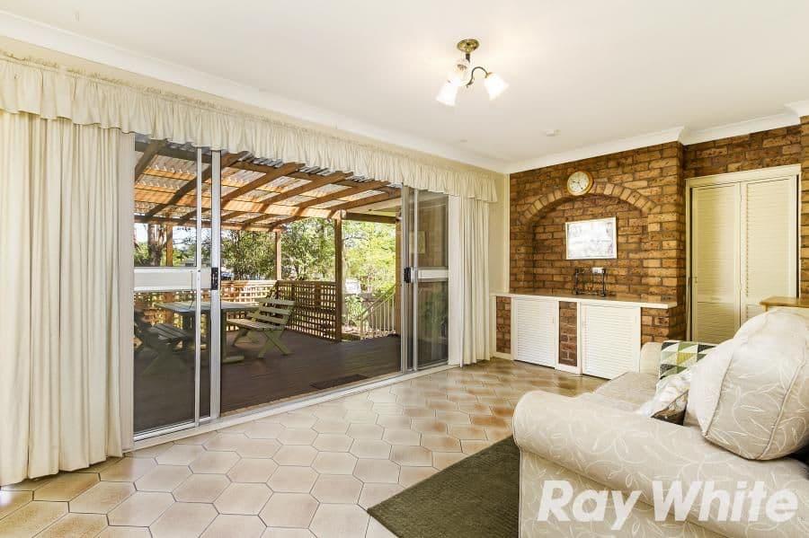 72 Carver Crescent, BAULKHAM HILLS NSW 2153, Baulkham Hills - Thumbnail 4