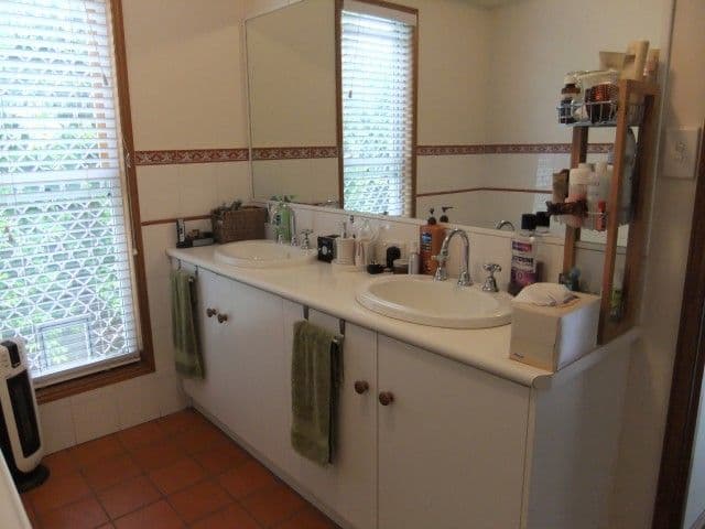 4 Bottlebrush Court, GLENVALE QLD 4350, Glenvale - Thumbnail 8