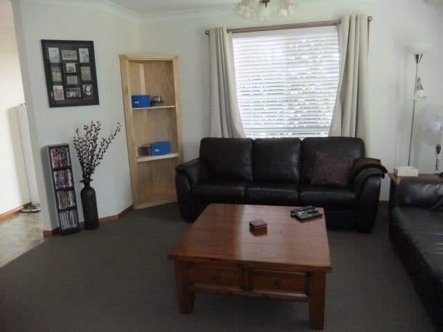 4 Bottlebrush Court, GLENVALE QLD 4350, Glenvale - Thumbnail 3