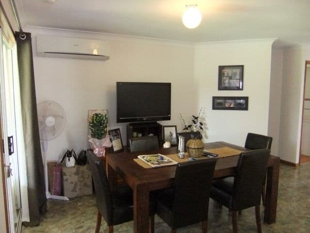 4 Bottlebrush Court, GLENVALE QLD 4350, Glenvale - Thumbnail 4