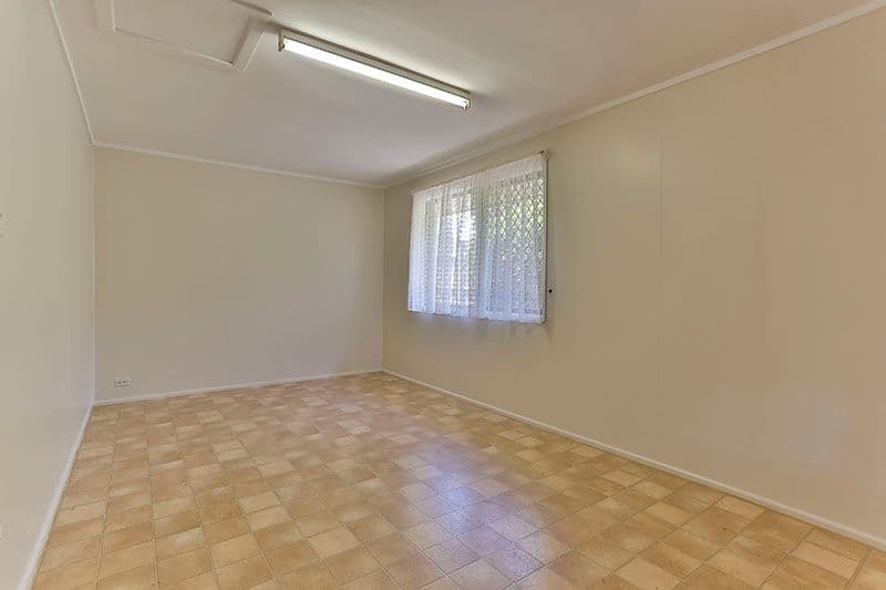 15 Lindberg Street, WILSONTON QLD 4350, Wilsonton - Thumbnail 6