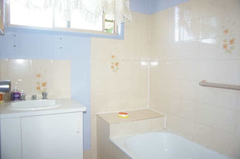 29 Pidgeon Drive, DECEPTION BAY QLD 4508, Deception Bay - Thumbnail 5