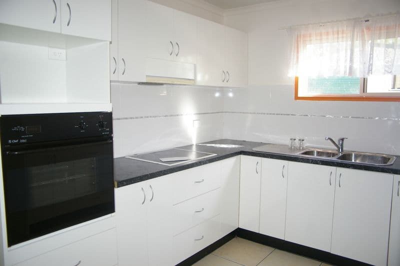 29 Pidgeon Drive, DECEPTION BAY QLD 4508, Deception Bay - Thumbnail 2