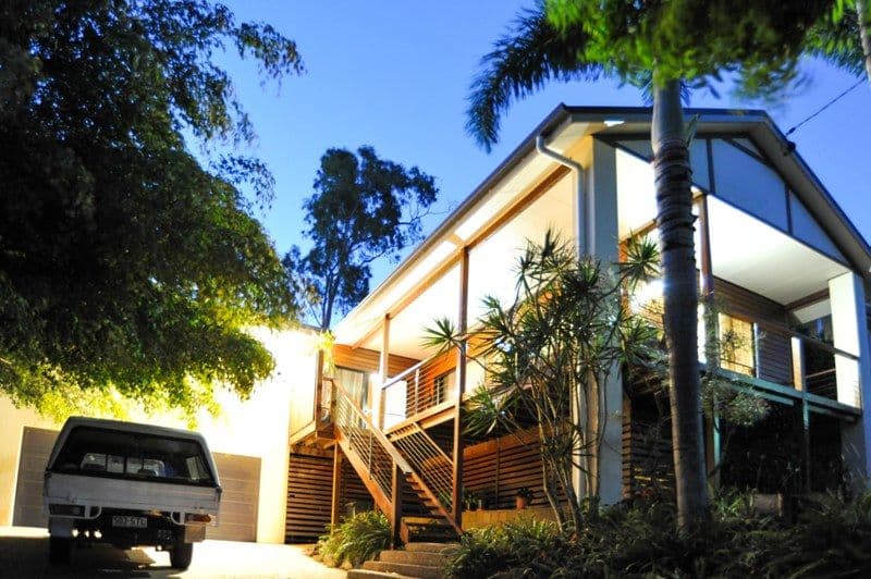 18 Stewart Drive, CANNONVALE QLD 4802, Cannonvale - Thumbnail 2