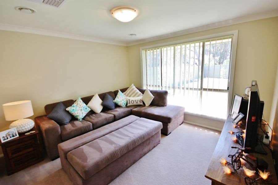 5A Garland Place, YOUNG NSW 2594, Young - Thumbnail 3