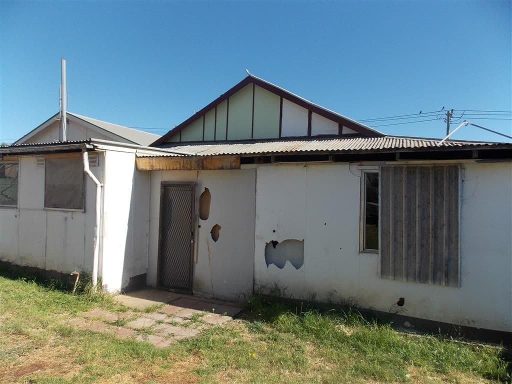 53 Woodward Street, PARKES NSW 2870, Parkes - Thumbnail 2