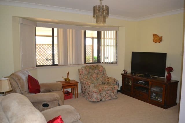 7 Quinton Court, MOUNT WARREN PARK QLD 4207, Mount Warren Park - Thumbnail 3